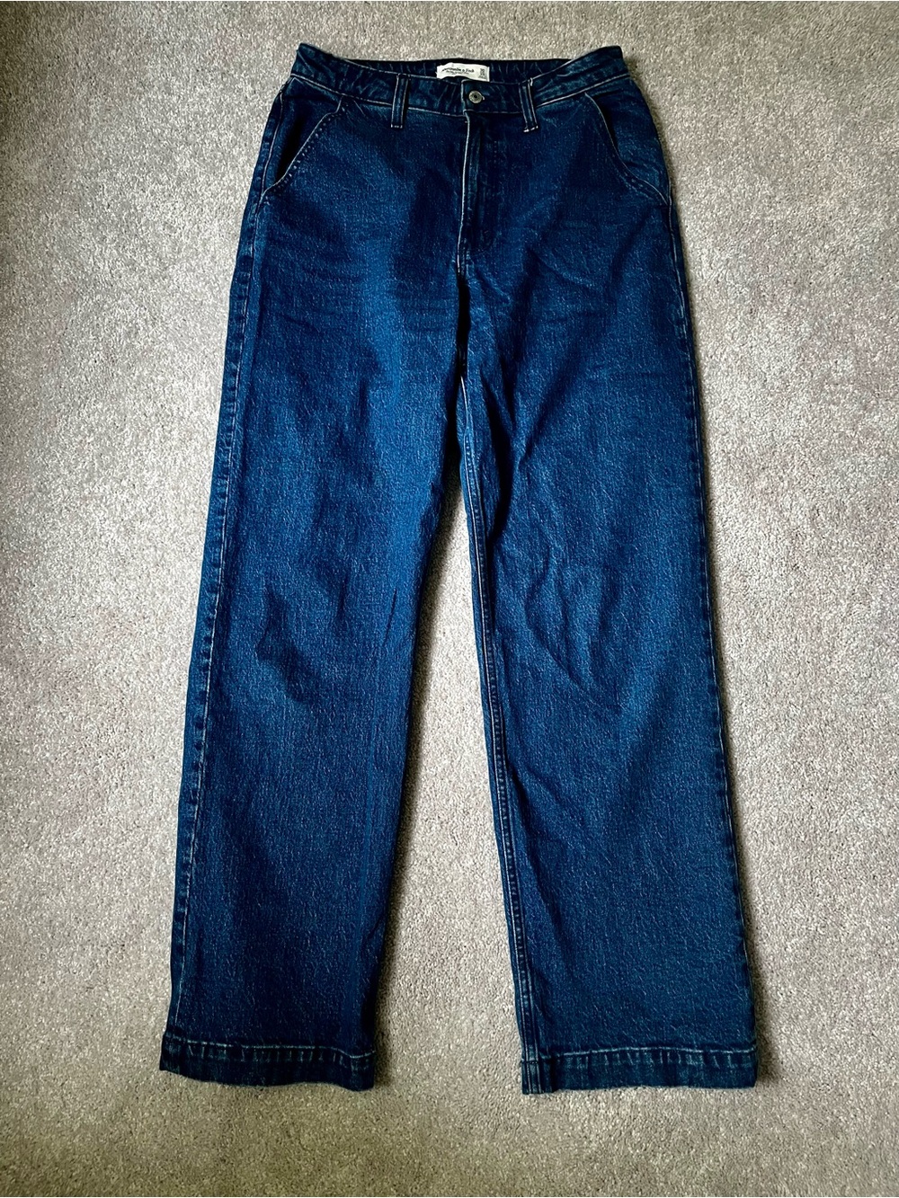 Abercrombie Curve Love 90s Relaxed High Rise Jean Long